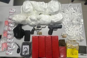 Baep prende dupla que fornecia drogas em Alumínio, na região de Sorocaba