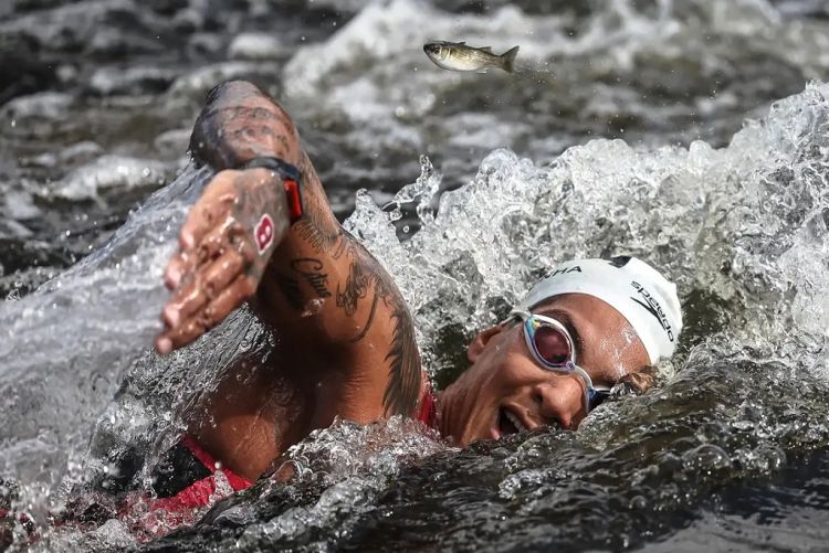 Natação: Ana Marcela é bronze nos 5km, o 1ª pódio do Brasil no Mundial