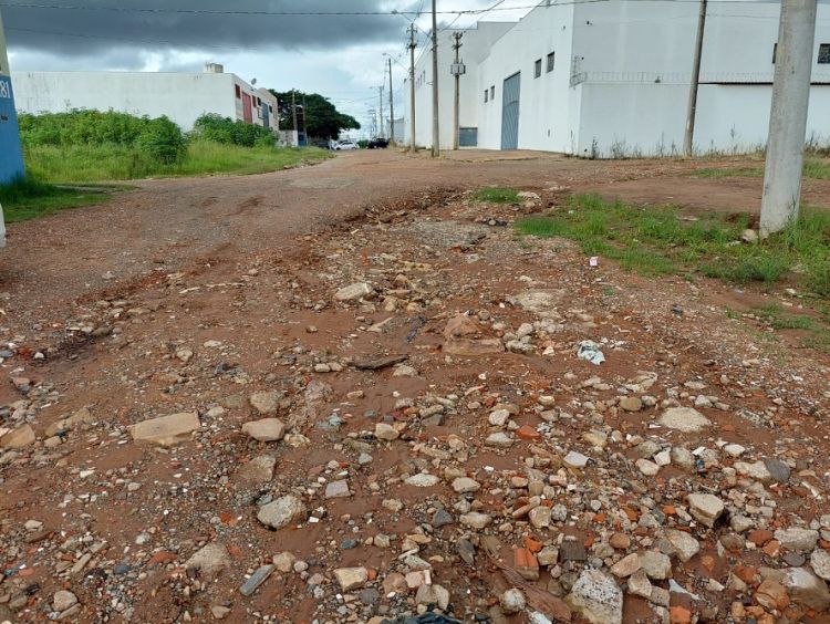 Vereador Sérgio Rocha questiona Prefeitura sobre obras no Parque São José