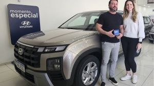 Shopping São Carlos entrega Hyundai Creta 0km ao vencedor da campanha Amor em Dobro