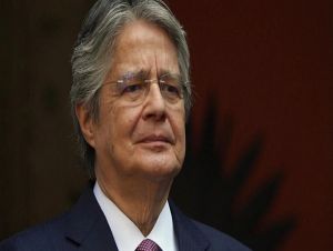 Presidente do Equador dissolve Parlamento e convoca eleições para evitar impeachment