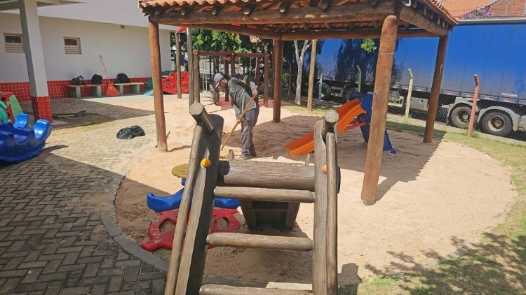 Educação prepara escolas municipais para a volta às aulas