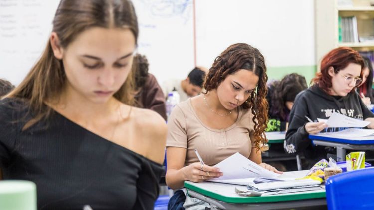 Provão Paulista: avaliação que dá acesso a 15.717 vagas no ensino superior de SP começa neste dia 4