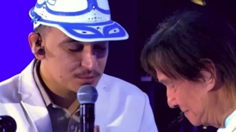 João Gomes se pronuncia após “climão” com Roberto Carlos em especial