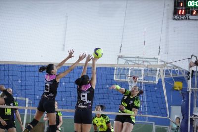 Vôlei feminino: Golden Team surpreende e é finalista na Copa Elisângela Rebordões