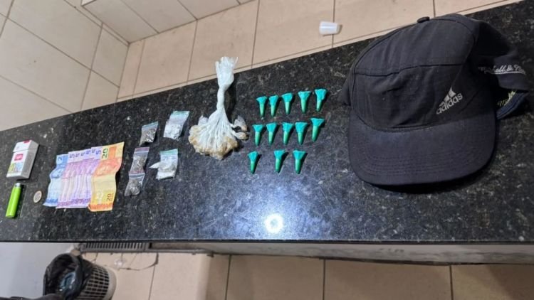 Abordagem da PM termina com prisão por tráfico de drogas em Ribeirão Bonito
