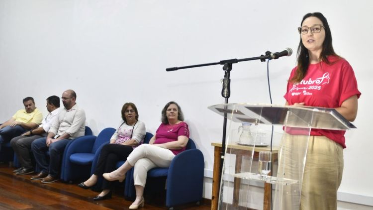 São Carlos inicia programação do Outubro Rosa com ações de prevenção e solidariedade
