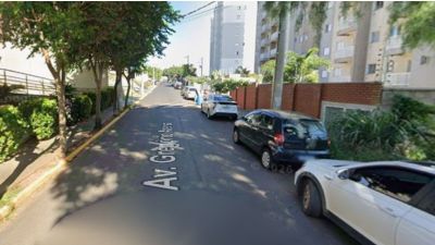 Guindaste provoca interdição parcial na Avenida Gregório Aversa nesta terça em São Carlos