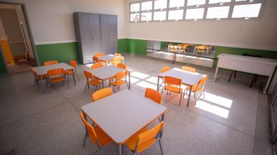 Netto e Roselei inauguram escola no Ipê Mirim