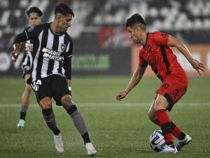 Botafogo empata com o Patronato, mas consegue vaga nas oitavas da Sul-Americana