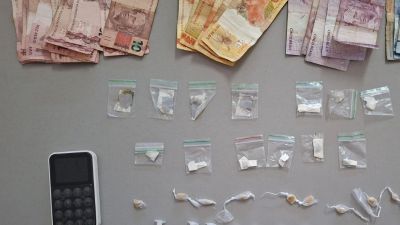 Menor é abordado após fuga e tem drogas apreendidas no Jardim Cruzado, em Ibaté