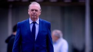 Corinthians não paga direitos de imagem no prazo e acumula dois meses de atraso