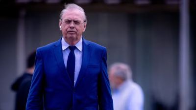 Corinthians não paga direitos de imagem no prazo e acumula dois meses de atraso