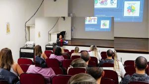 Educação promove formação sobre práticas inclusivas para Bibliotecários