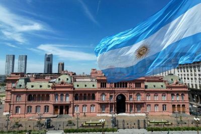 FMI vê ‘bom progresso’ em plano para estabilizar Argentina, mas alerta para desafio à frente