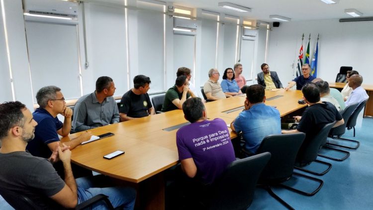 Prefeitura recebe lideranças evangélicas para tratar da Marcha para Jesus em Araraquara