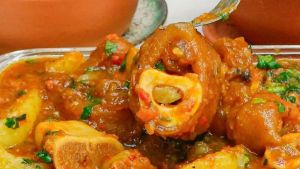 Mocotó soltando do osso com tempero no ponto certo e sabor de comida raiz