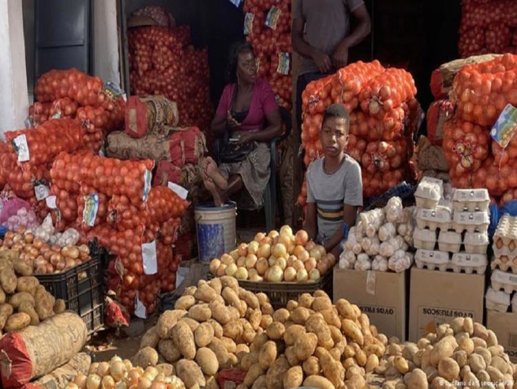 Crise em Inhambane: &quot;Não temos dinheiro para pagar a vida de agora&quot;