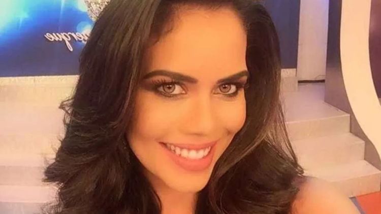 Daniela Albuquerque nega ligação com demissão de Luciana Gimenez e chora