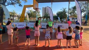 Instituto Rumo leva o “Brincando na Praça” com esporte e lazer gratuitos para São Carlos neste domingo (17)