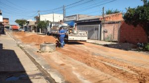Saae realiza troca de coletor e ligações de esgoto na Cidade Aracy