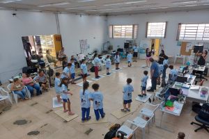 Secretaria da Pessoa com Deficiência promove aula experimental de sapateado para crianças surdas