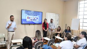Secretaria da Pessoa com Deficiência e Paradesportos realiza palestra na Etec
