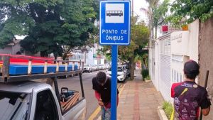 São Carlos altera sentidos de ruas na região da Santa Casa