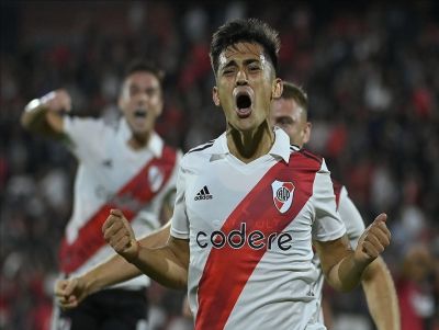 River Plate vence Newell's Old Boys e amplia vantagem na liderança do Campeonato Argentino