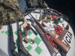 Polícia Militar Ambiental prende trio e apreende 700 munições
