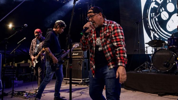 Praça XV recebe programação especial em comemoração ao dia Mundial do Rock