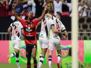 Vasco goleia o Trem e avança para segunda fase da Copa do Brasil