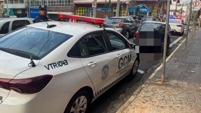 Veículo furtado é localizado durante abordagem na região central