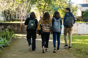 Conferência na UFSCar debate os novos desafios do conhecimento para as juventudes