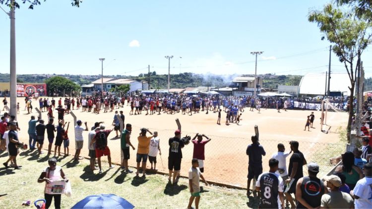 Prefeitura homologa licitação e avança com requalificação do campo do Raspadão