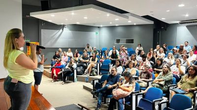 São Carlos inicia construção de currículo municipal de educação com participação da rede