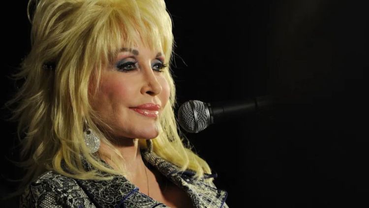 Cantora Dolly Parton morre aos 80 anos