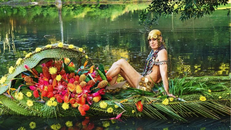 Ney Matogrosso anuncia a turnê 85 Anos de Ousadia com shows pelo país e imagens de David LaChapelle