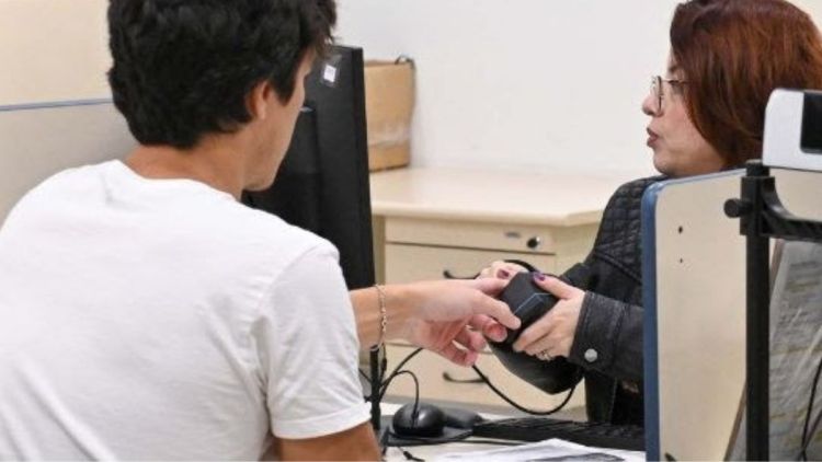 Eleições 2026: até quando vai o atendimento para regularizar o título e cadastrar a biometria?