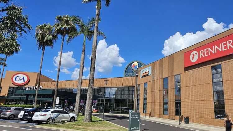 Shopping Iguatemi São Carlos promove Liquidação de Verão com descontos de até 70%