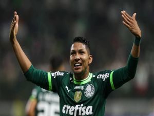 Palmeiras vence Bragantino e mantém melhor campanha do Paulista