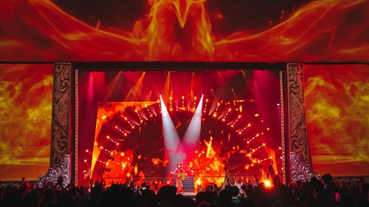 Paula Fernandes celebra gravação de "30 & Poucos Anos" com noite histórica e casa lotada na Vibra São Paulo