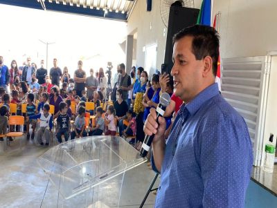 Roselei comemora regularização da hora-aula dos professores PIII