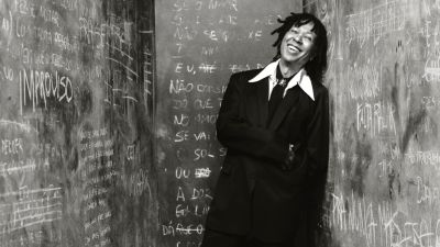 Djavan completa 77 anos sendo o artista de MPB mais ouvido nas plataformas digitais