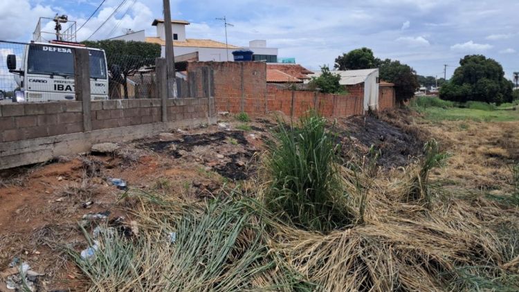 Defesa Civil atende duas ocorrências de incêndio em áreas ambientais em Ibaté