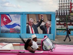 Cuba reconduz Díaz-Canel ao poder em meio a crises e repressão a opositores