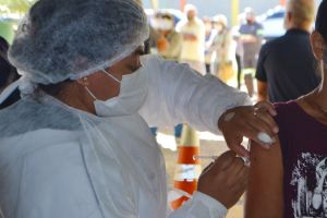 IBATÉ| Vacinação contra a covid-19 ganha nova estratégia para 2024