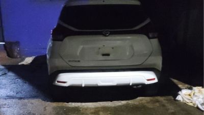 Carro roubado é localizado escondido em residência no Jardim Zavaglia