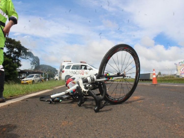 Ciclista morre atropelado em Rodovia