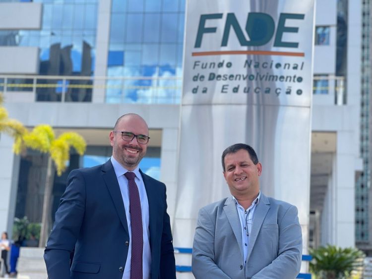 São Carlos busca novos projetos junto ao FNDE